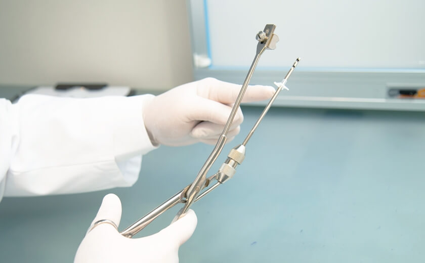 ローラークランプ